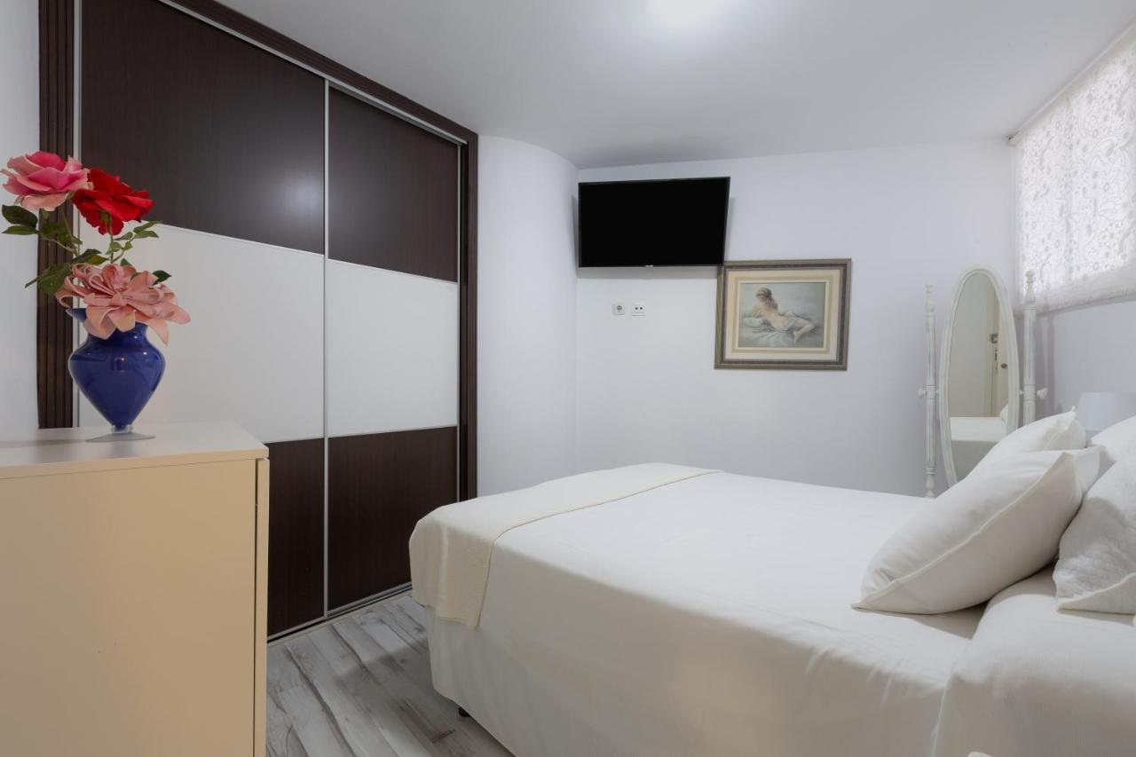 Apt Playa Y Montana Apartment Торемолинос Екстериор снимка