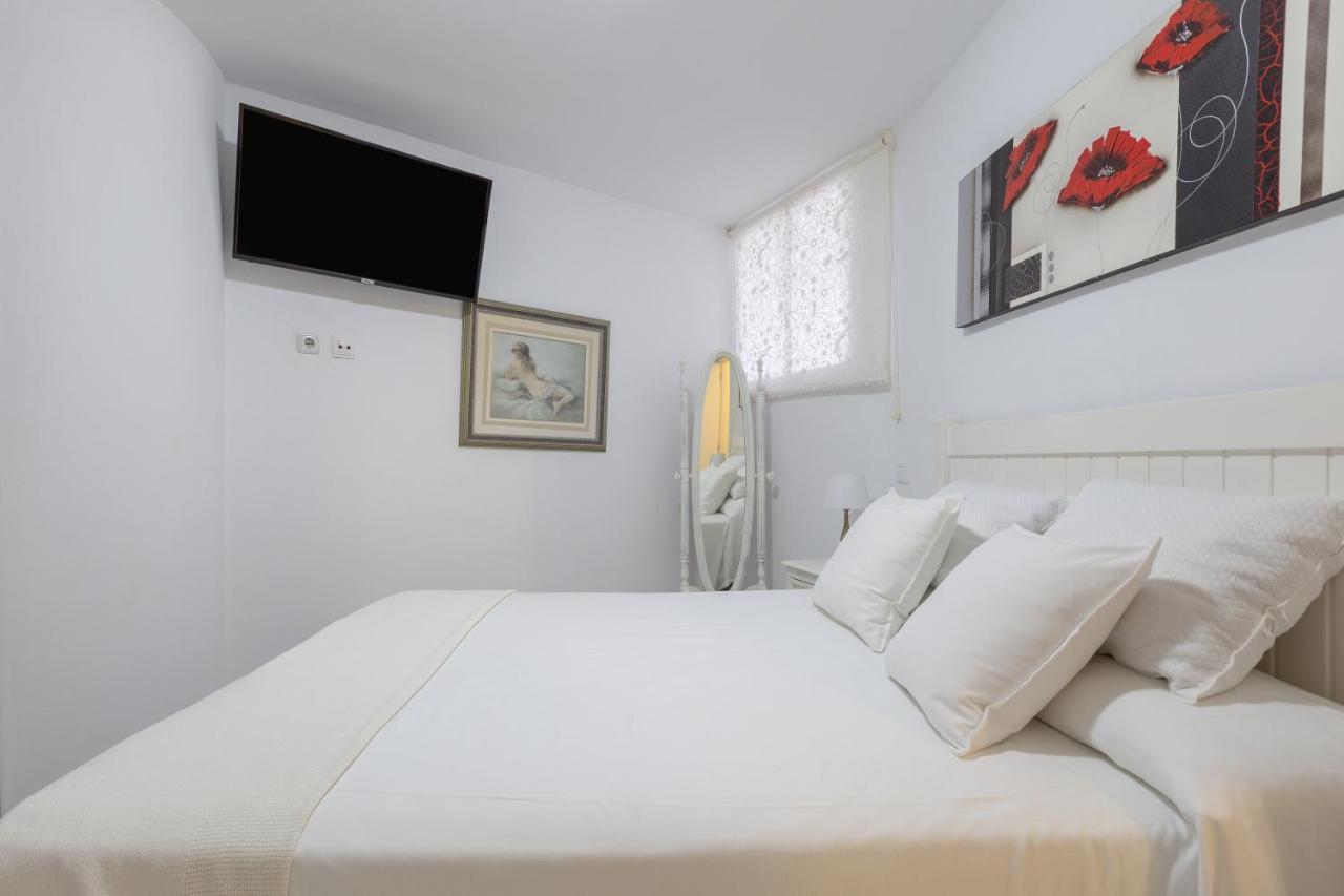 Apt Playa Y Montana Apartment Торемолинос Екстериор снимка